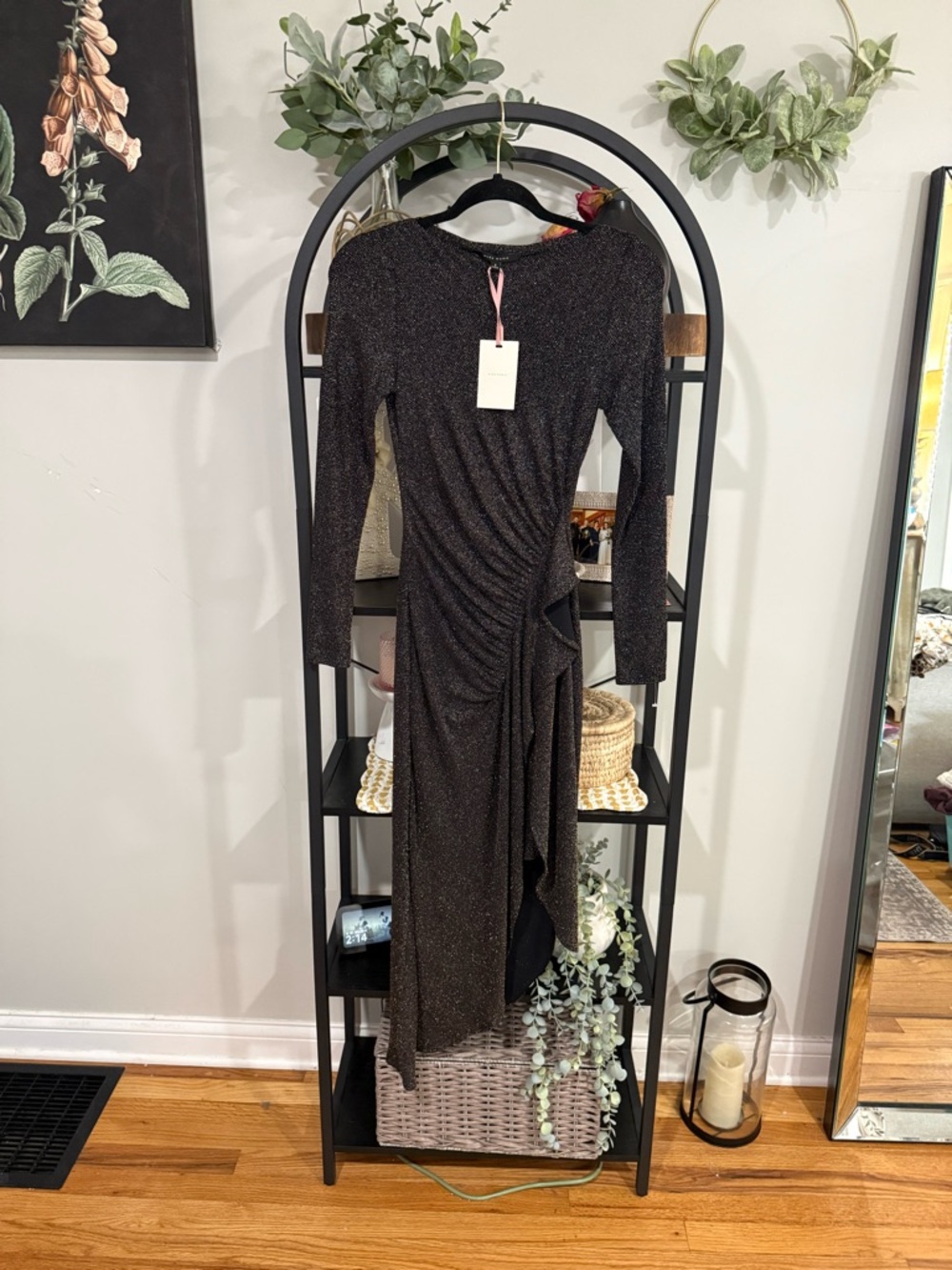 ✨ Alex Marie Black & Gold Metallic Ruched Midi Dress NWT ✨ - Picture 2 of 11
